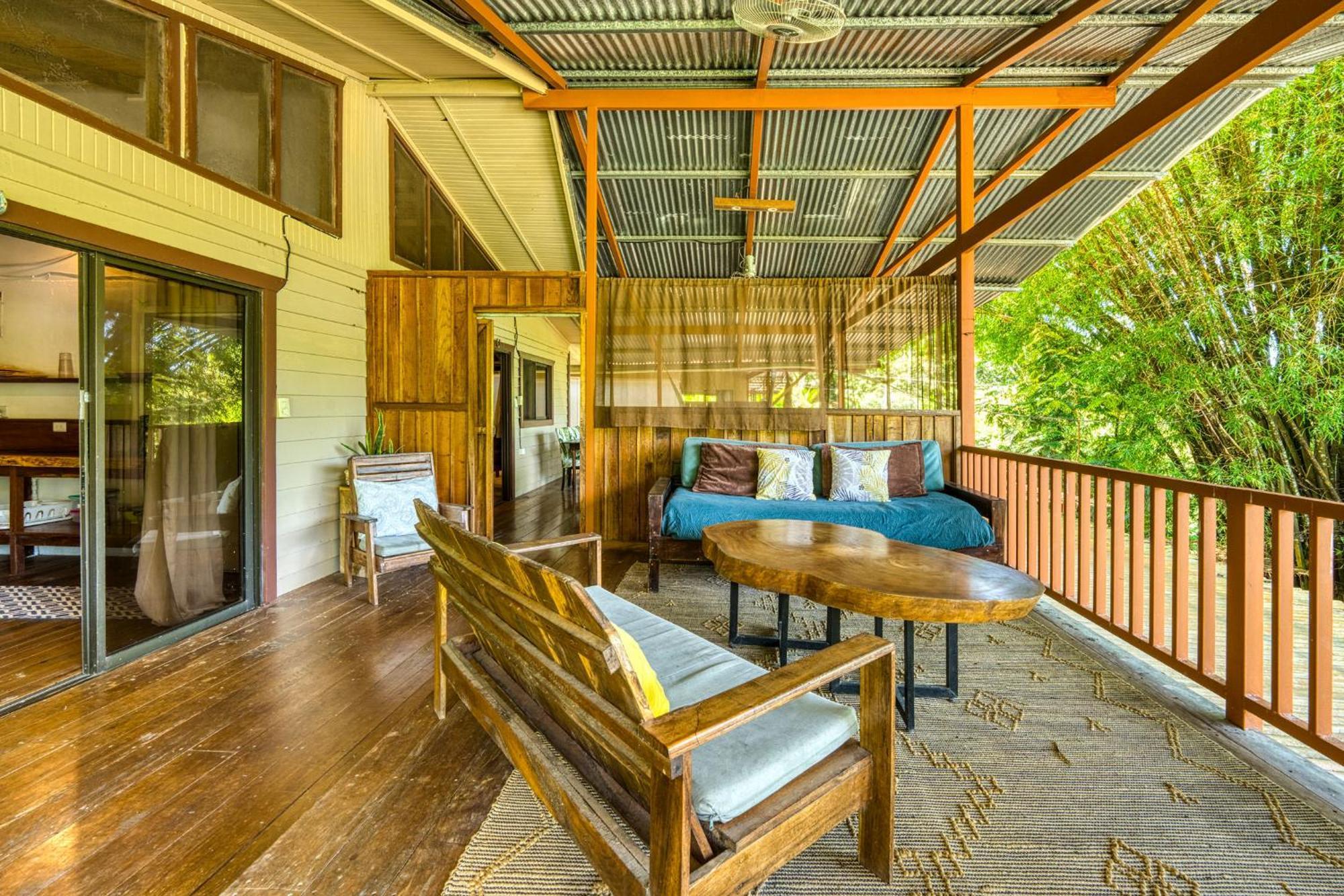 Bamboo River House And Hotel Dominical Esterno foto